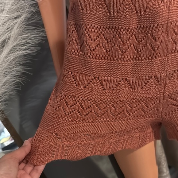 No Boundaries‎ Brown High Waist Shorts with Scalloped Hem - Picture 2 of 5